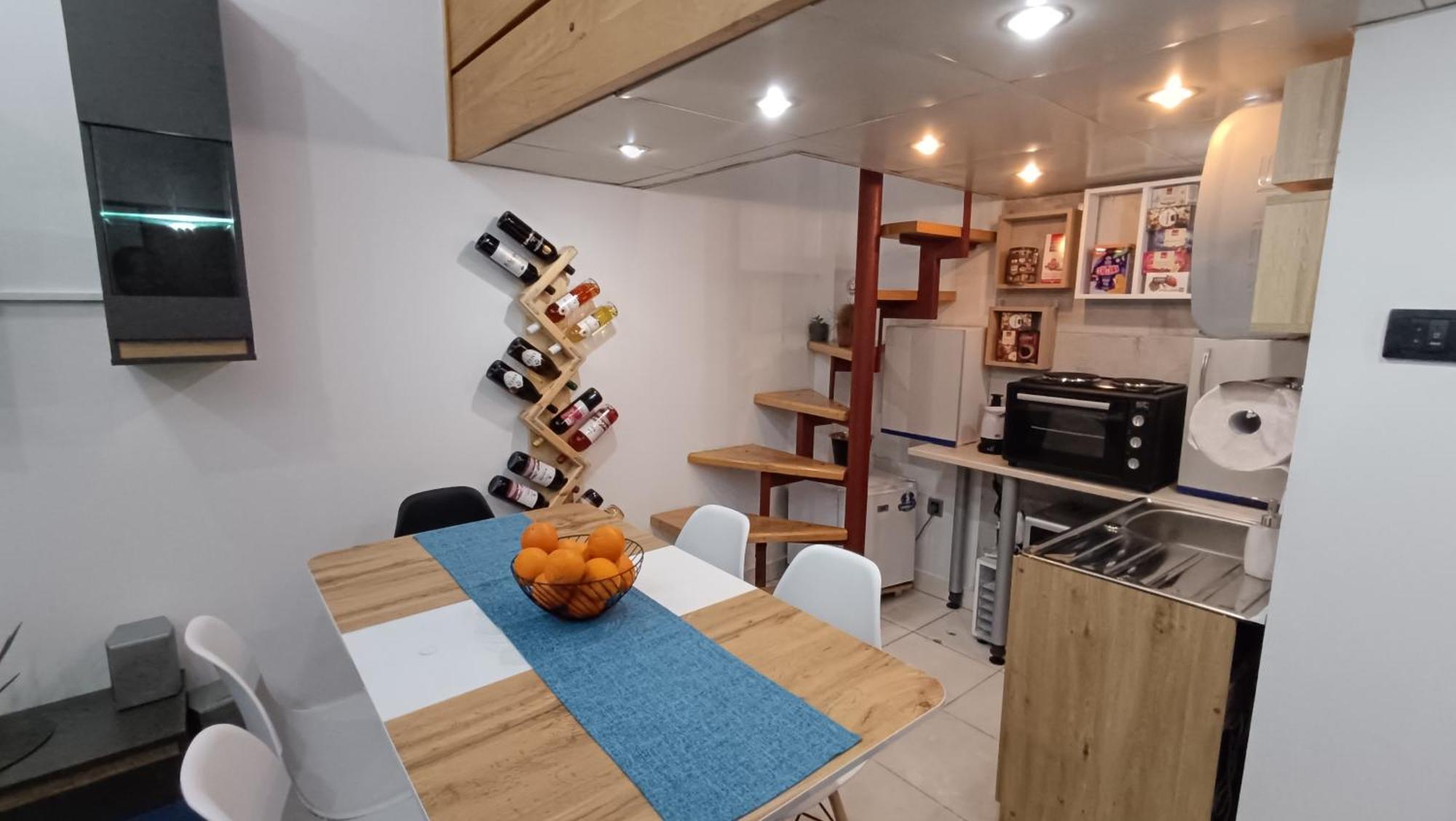 Nitro Inn - Premium Apartments - Wine Tasting - Souvenir - Art Gallery - Private Guided Tours - Relaxing - Romantic سكوبجي المظهر الخارجي الصورة